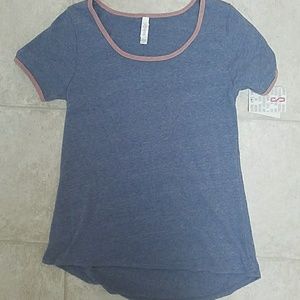 Lularoe classic tee